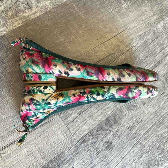 Stuart Weitzman Ballet Flats in Bright Crayon Nappa Size 8 - Picture 6 of 12